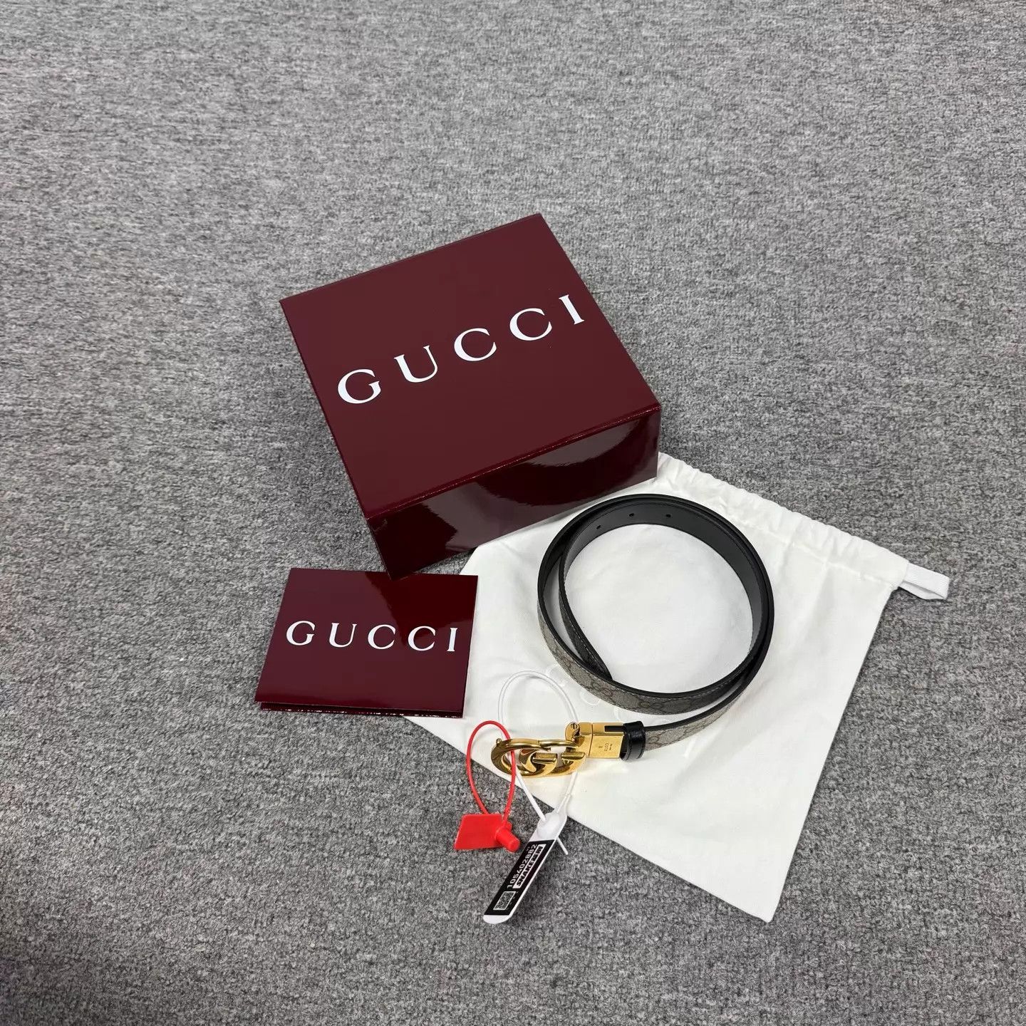 Gucci Gucci Golden Double G Buckle Snake Print GG Supreme Belt Size ONE SIZE - 1 Thumbnail