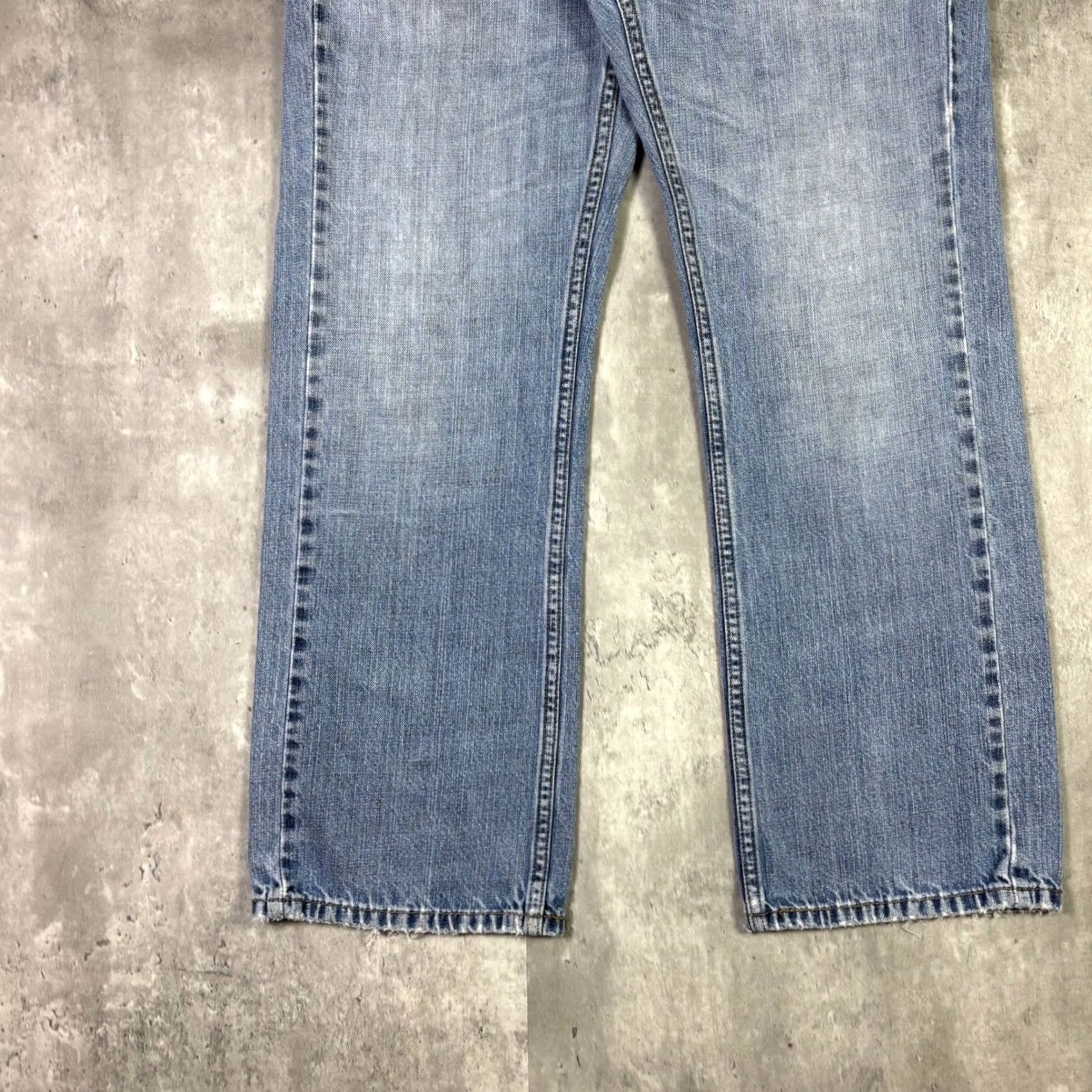 Levi's Levis 559 Relaxed Straight Jeans Mens 32x29 Light Blue Denim Pants Vtg Blue Jeans 5-Pocket Mens Size US 32 / EU 48 - 8 Thumbnail