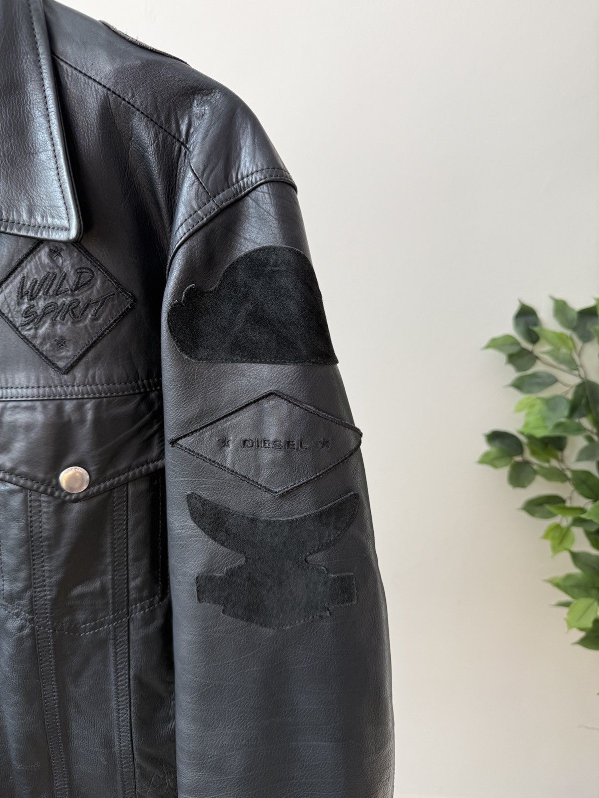 Diesel Vintage Diesel Mens Black Leather Jacket Patch Details Size US L / EU 52-54 / 3 - 6 Thumbnail
