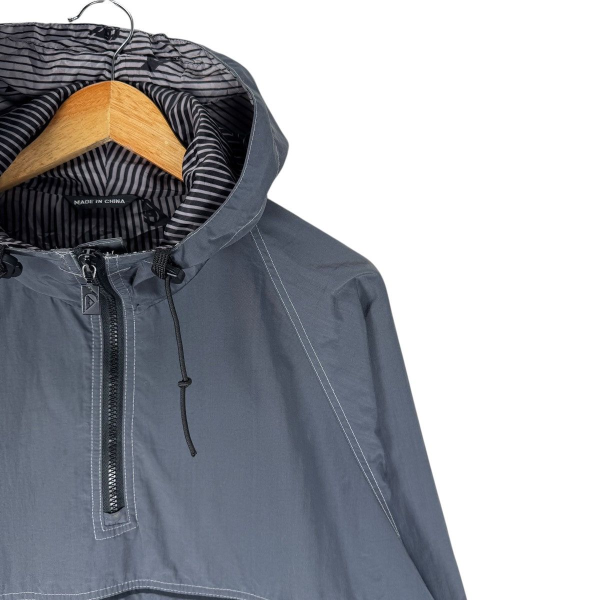Quicksilver ☀️QUICKSILVER HOODIE ANORAK LIGHT JACKET Size US M / EU 48-50 / 2 - 3 Thumbnail
