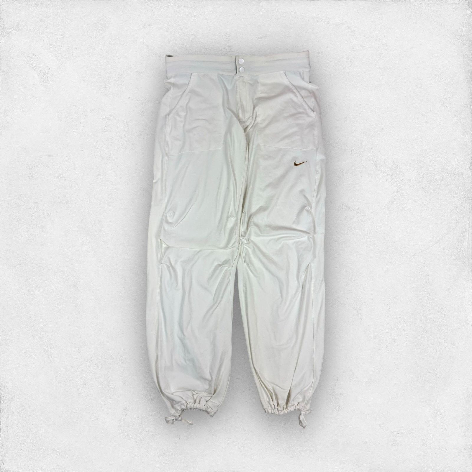 Nike × Vintage Nike Dri-Fit Women White Swoosh Straight Leg Joggers Pant 10 Size 32" / US 10 / IT 46 - 1 Thumbnail