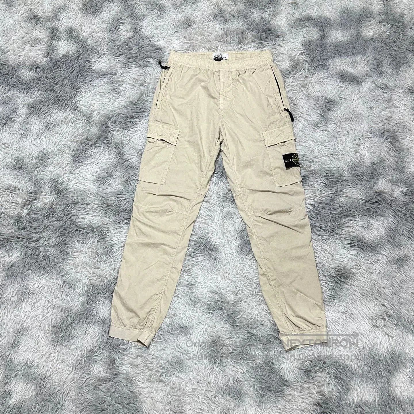 Stone Island stone island cargo pants in off-white. Size US 30 / EU 46 - 1 Thumbnail
