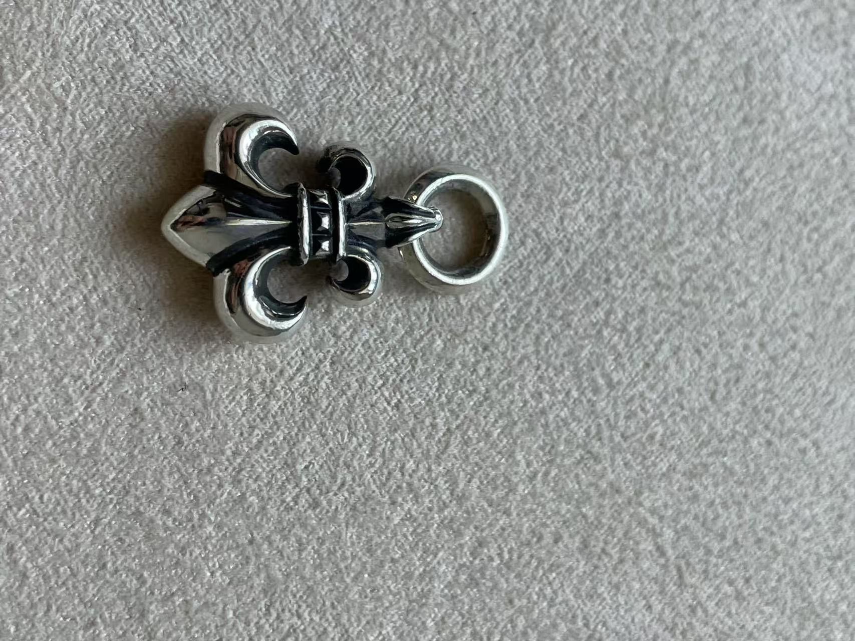 Chrome Hearts Chrome Hearts Sliver Fleur Charm Pendant Size ONE SIZE - 5 Thumbnail