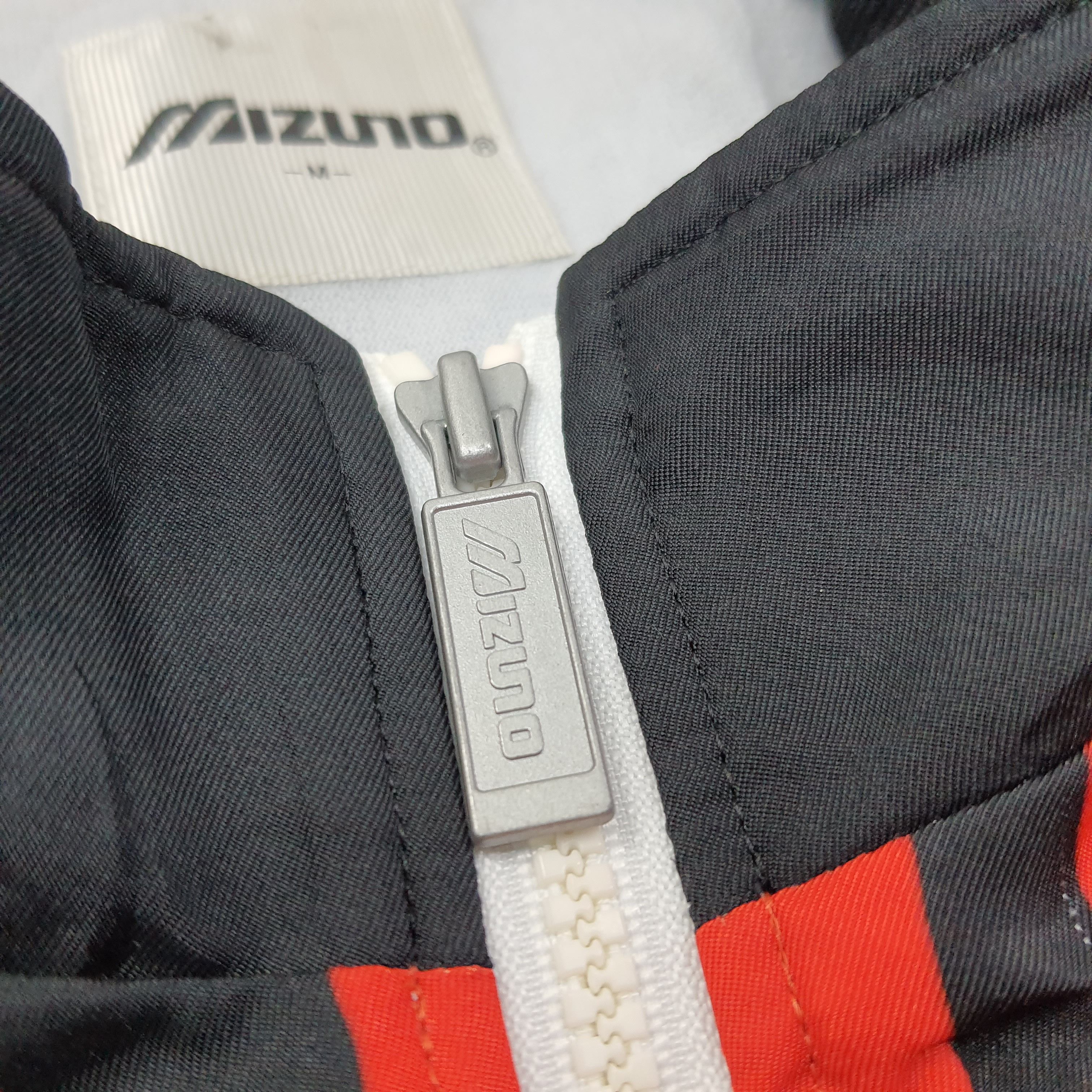 Mizuno Vintage Mizuno Running Outdoor Sport Jacket C243N8 Size US L / EU 52-54 / 3 - 5 Thumbnail