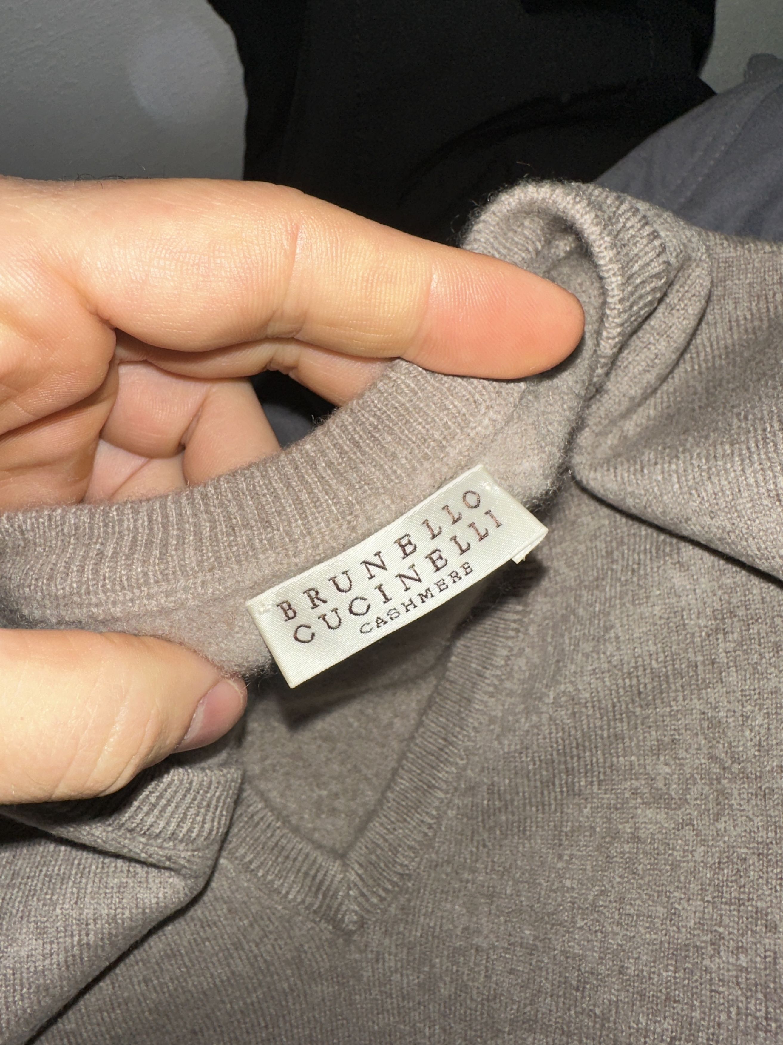 Brunello Cucinelli Brunello Cucinelli 100% Cashmere V Neck Elbow Patches M L Size M / US 6-8 / IT 42-44 - 3 Thumbnail