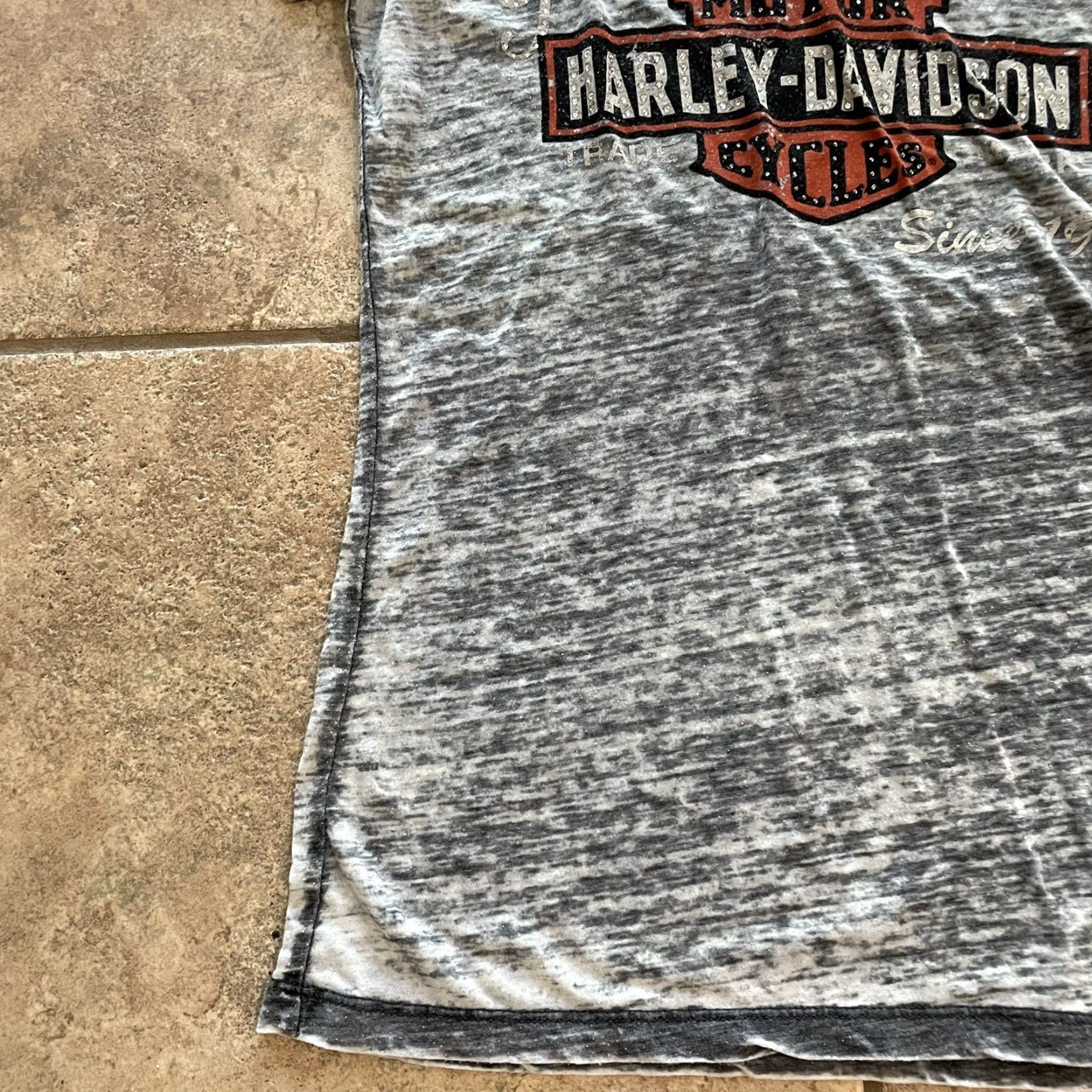 Harley Davidson Harley-Davidson Gray V-Neck Graphic Tee Womens Size M Shirt Mens? Size M / US 6-8 / IT 42-44 - 3 Thumbnail