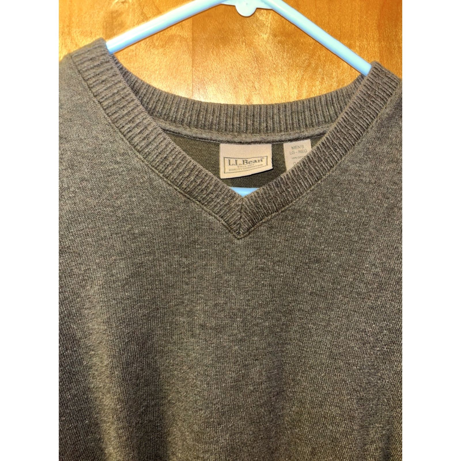 Vintage VINTAGE L.L. Bean Men’s Sweater V Neck Knit Cotton Green Casual Fall Winter Large Mens Size US L / EU 52-54 / 3 - 2 Thumbnail