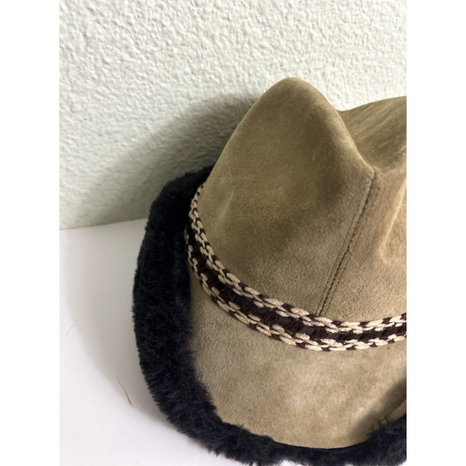 Vintage VINTAGE Dorfman Pacific Tan Suede Leather Trilby Fedora Small Faux Fur Ear Flap Men Fedora S Brown Ear Flap Size ONE SIZE - 4 Thumbnail