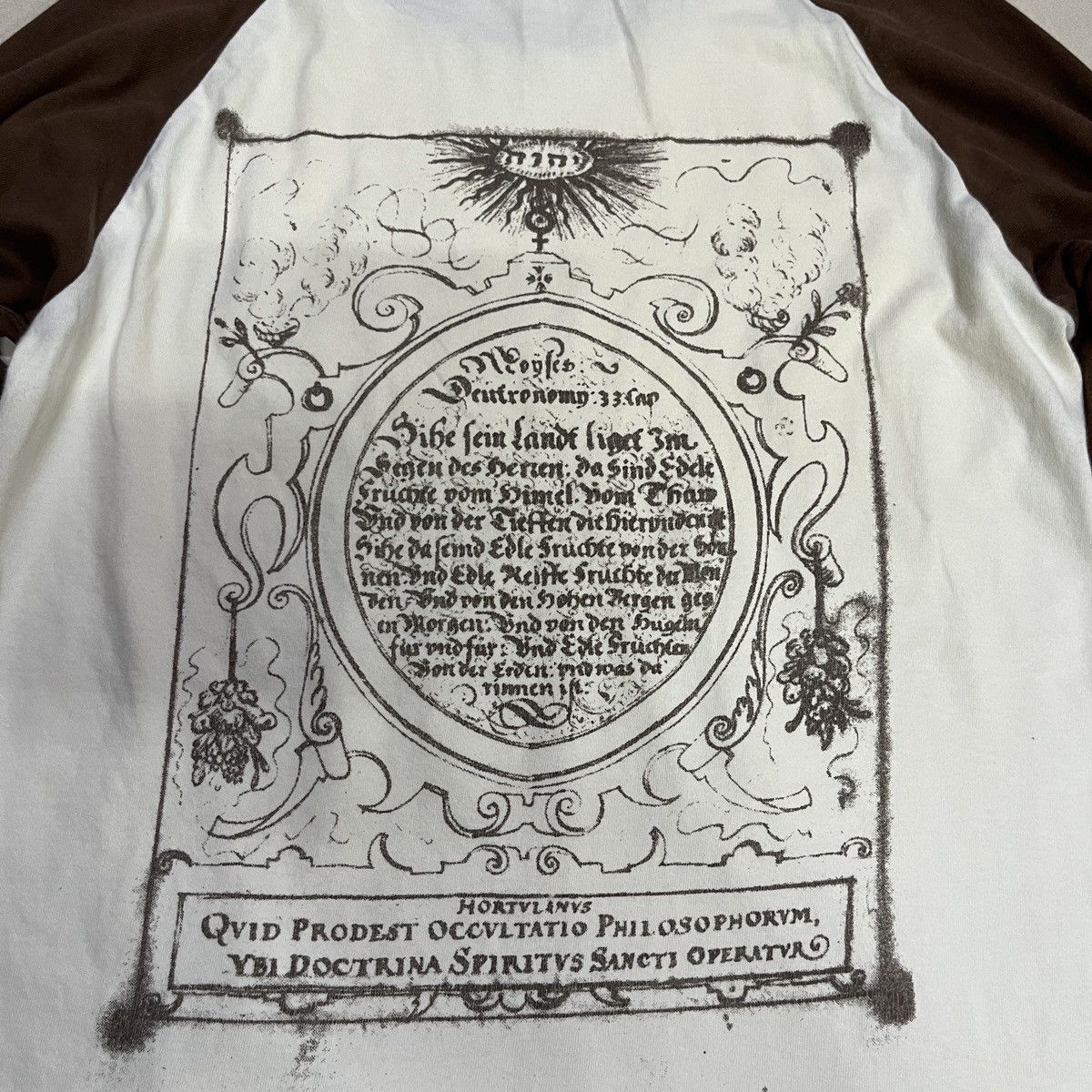 Vintage Abstract/Cult/Philosopher Art T Shirt Size US S / EU 44-46 / 1 - 11 Thumbnail