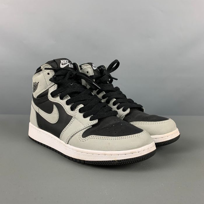 nike grey gym top