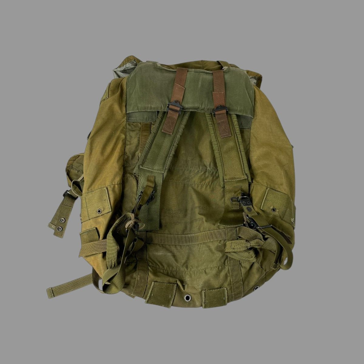 Vintage Vintage U.S. military combat field pack back pack Size ONE SIZE - 3 Thumbnail