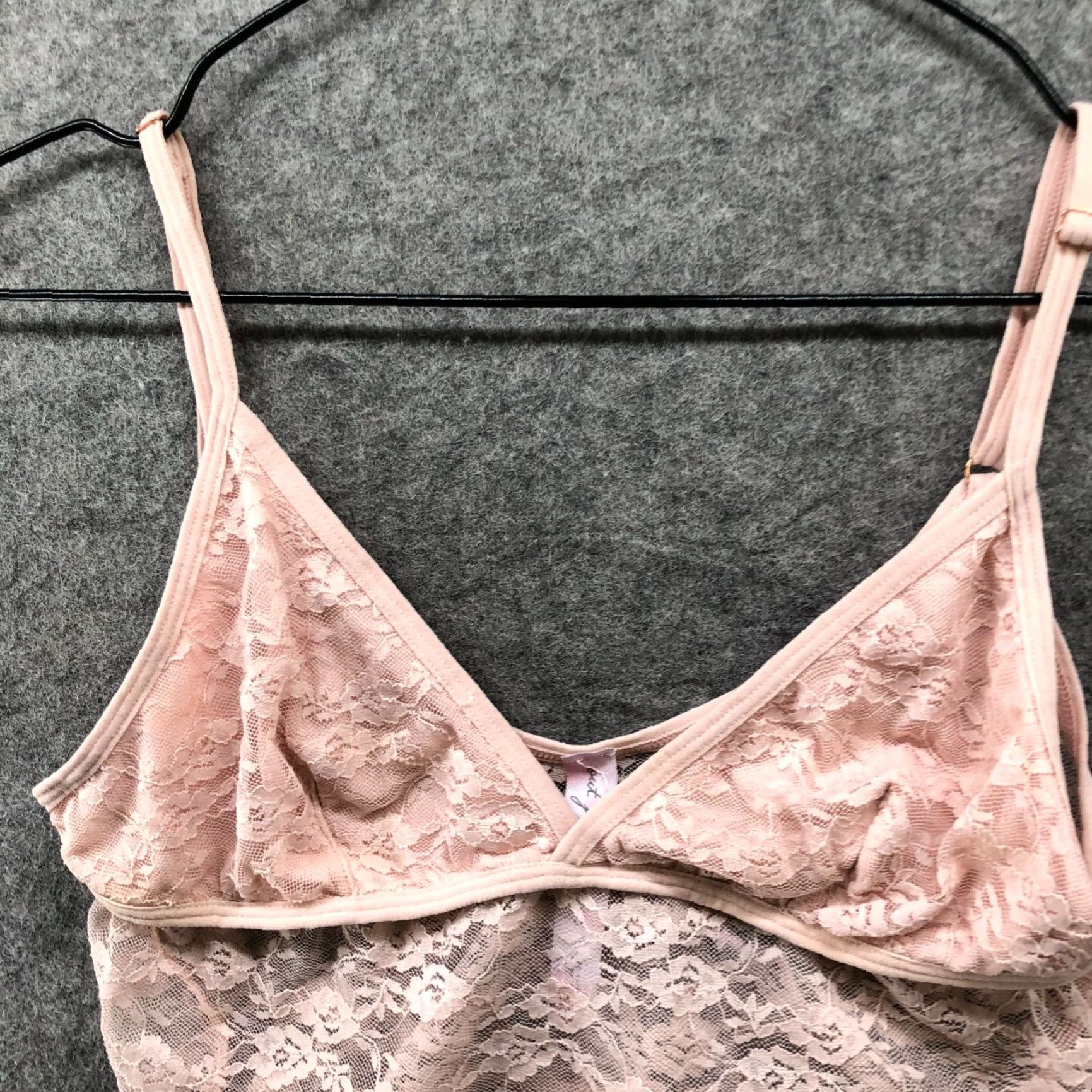 Urban Outfitters Urban Outfitters Lace Cami Top Bralette Womens S Pink Cropped Sheer Lined Tank Camisole V-Neck Spaghetti Strap Summer Style Cropped Shirt Size S / US 4 / IT 40 - 3 Thumbnail