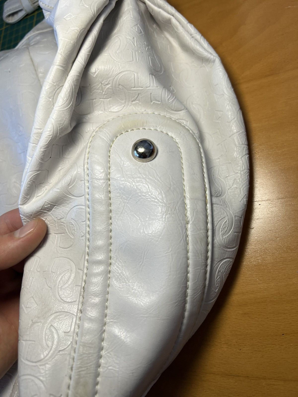 Guess Vintage large Guess embossed leather monogram hobo bag Size ONE SIZE - 9 Thumbnail