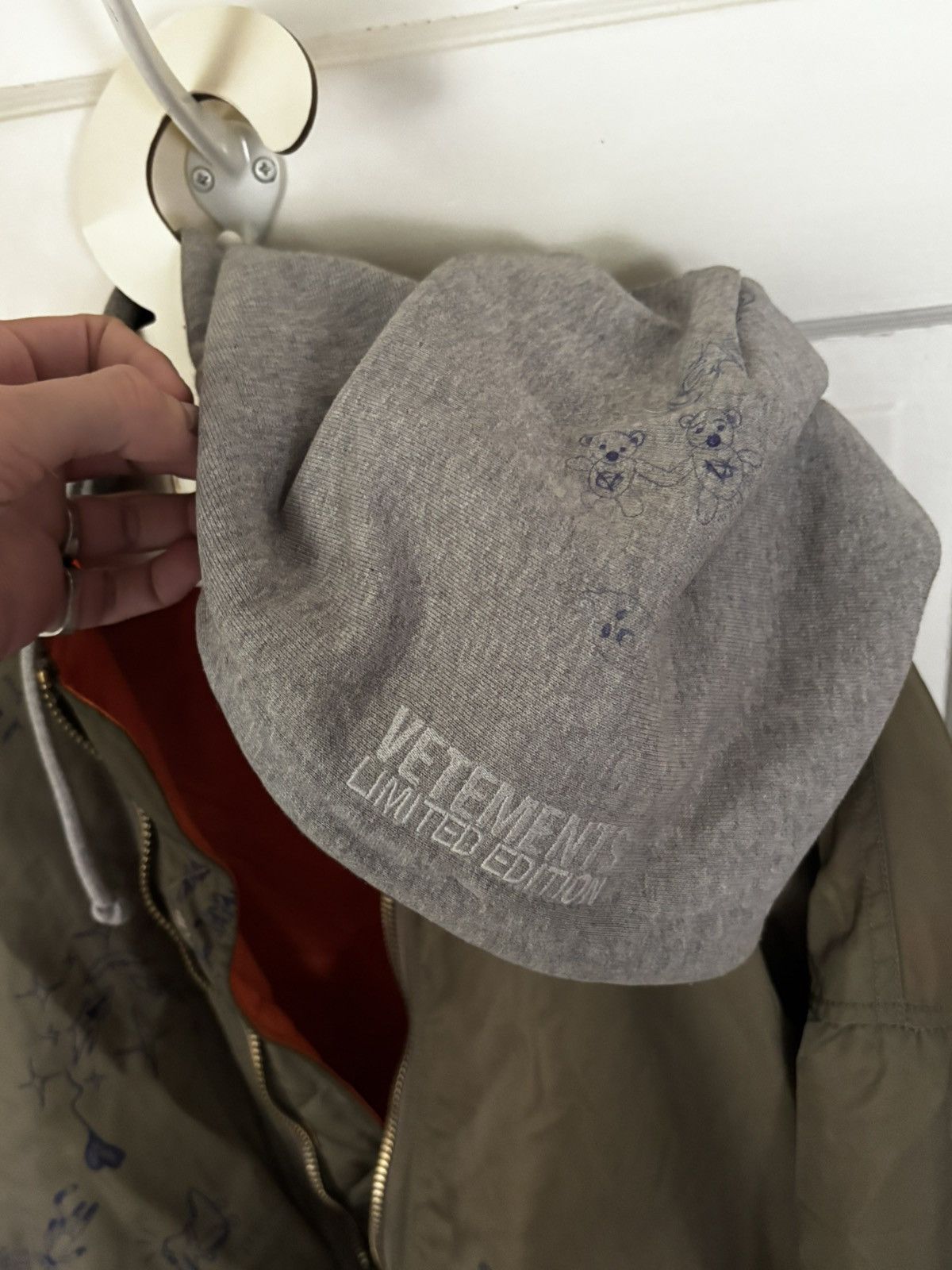 Vetements Vetements limited edition doodle bomber Size US M / EU 48-50 / 2 - 2 Thumbnail