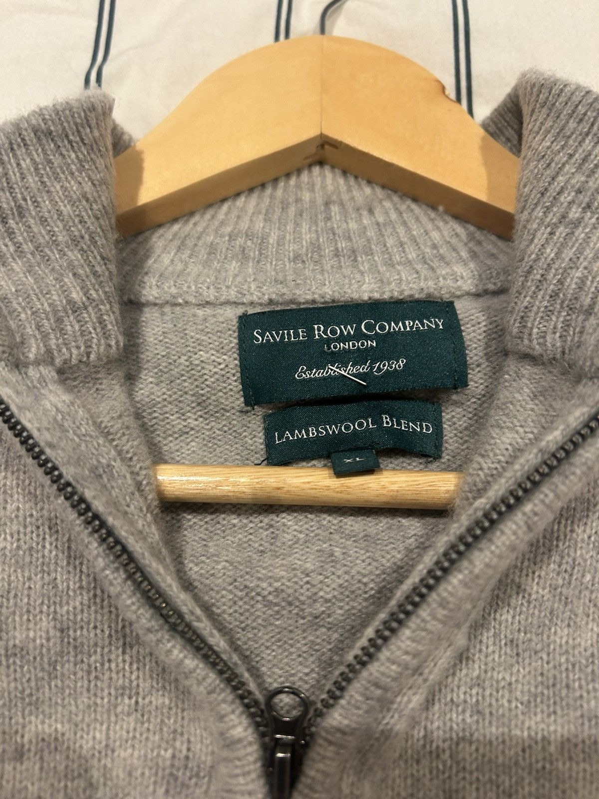 Savile Row Lambswool Cashmere blend saville row Quarter Zip London Size US S / EU 44-46 / 1 - 3 Thumbnail