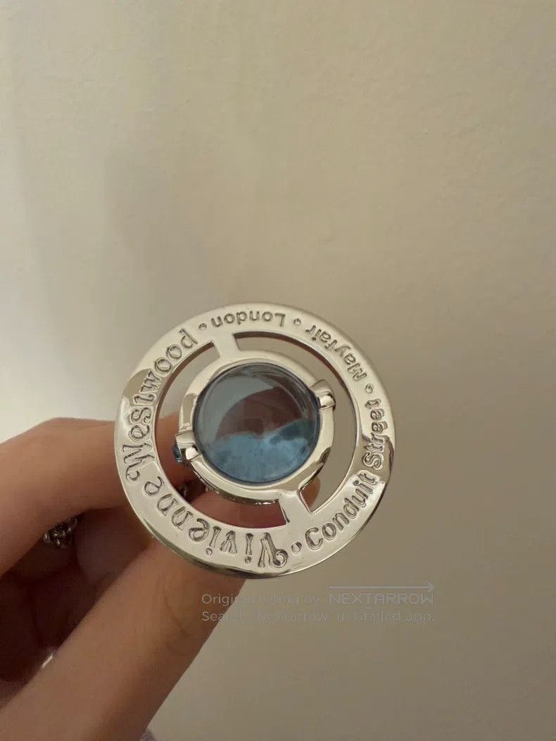 Vivienne Westwood Vivienne Westwood Glacial blue large orb Saturn necklace Size ONE SIZE - 4 Thumbnail