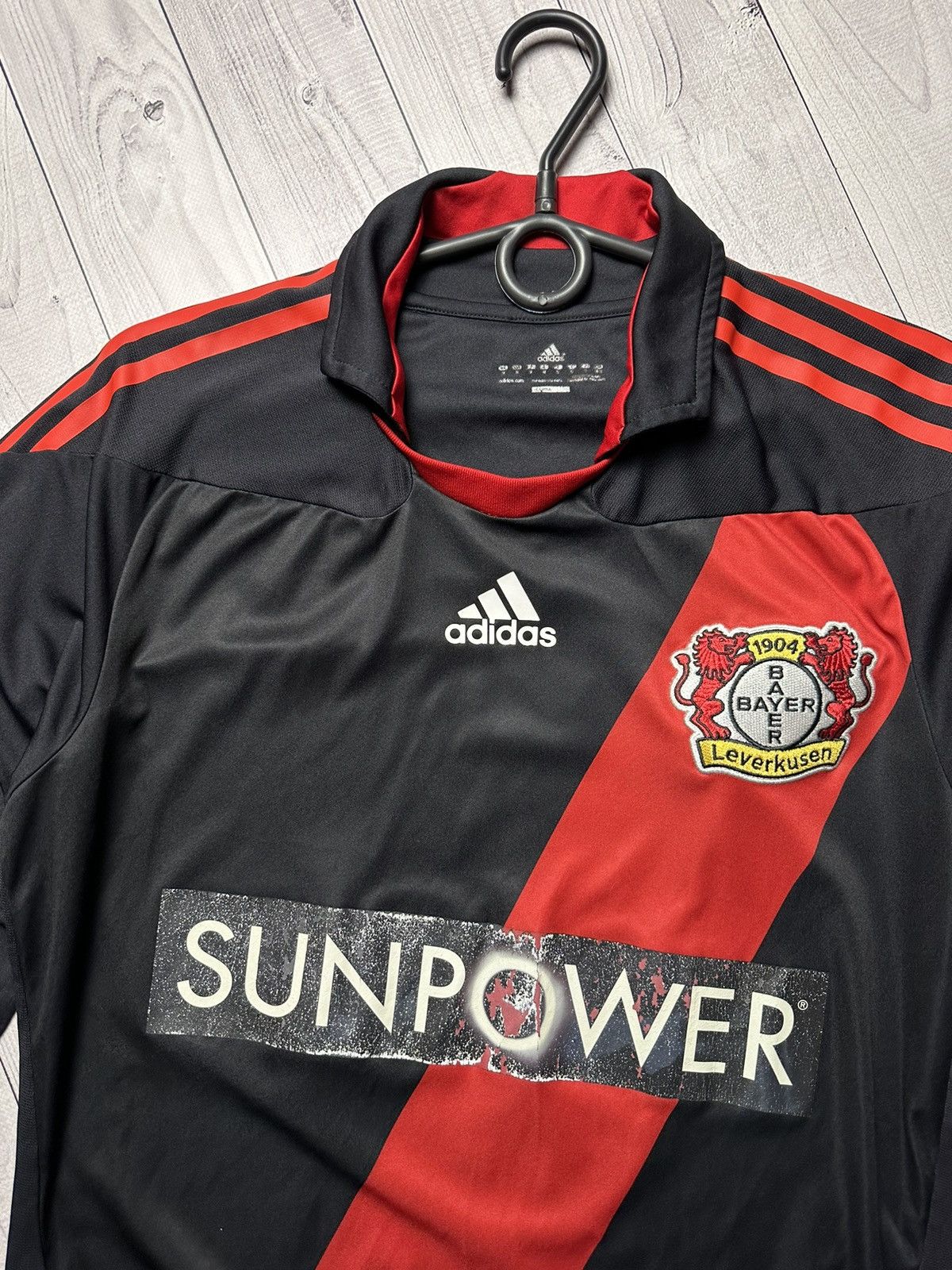 Adidas × Vintage Vintage adidas Bayern Leverkusen long sleeve jersey size M Size US M / EU 48-50 / 2 - 4 Thumbnail