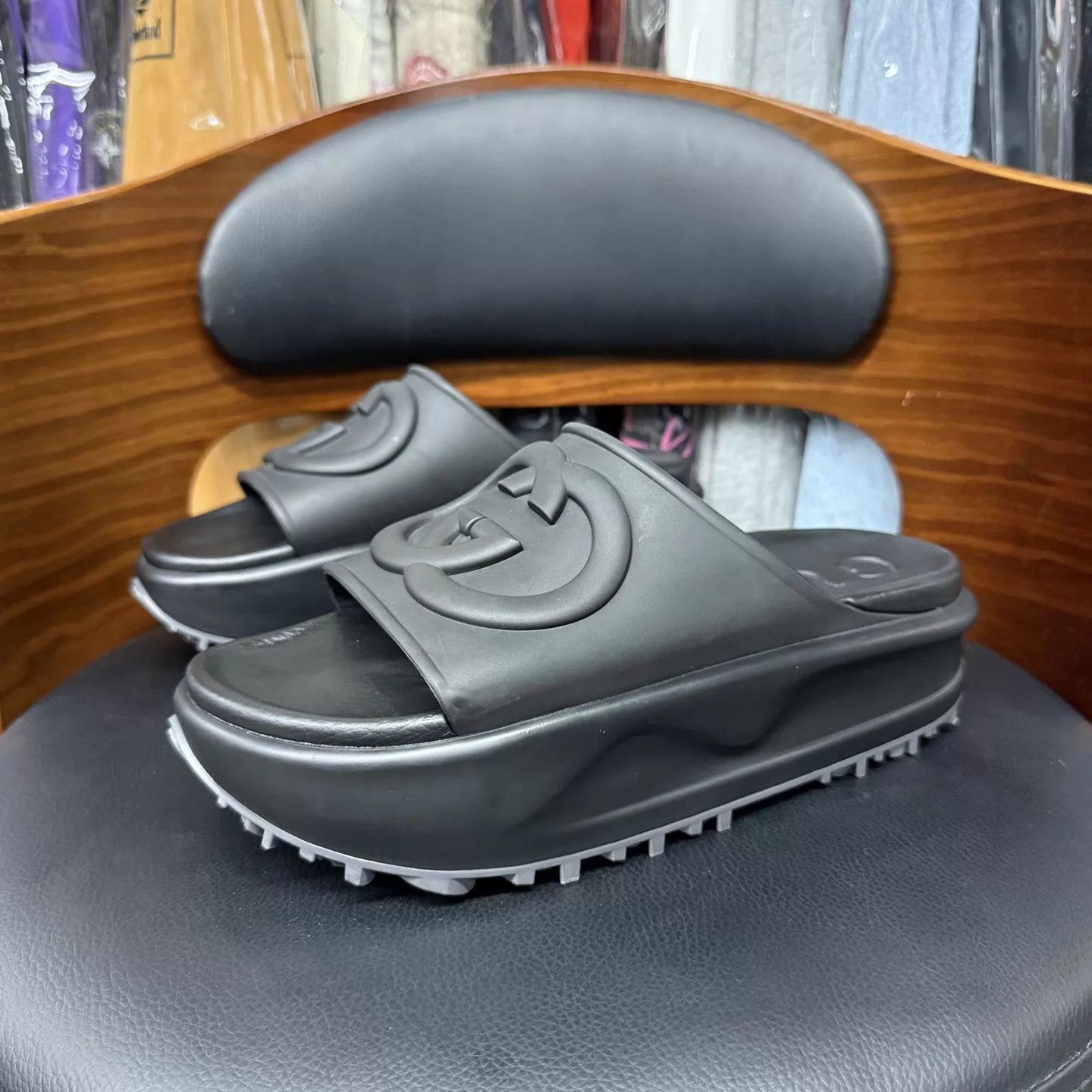 Gucci GUCCI Interlocking Black Platform Slipper 37 New Worn Once Size US 6.5 / IT 36.5 - 1 Thumbnail
