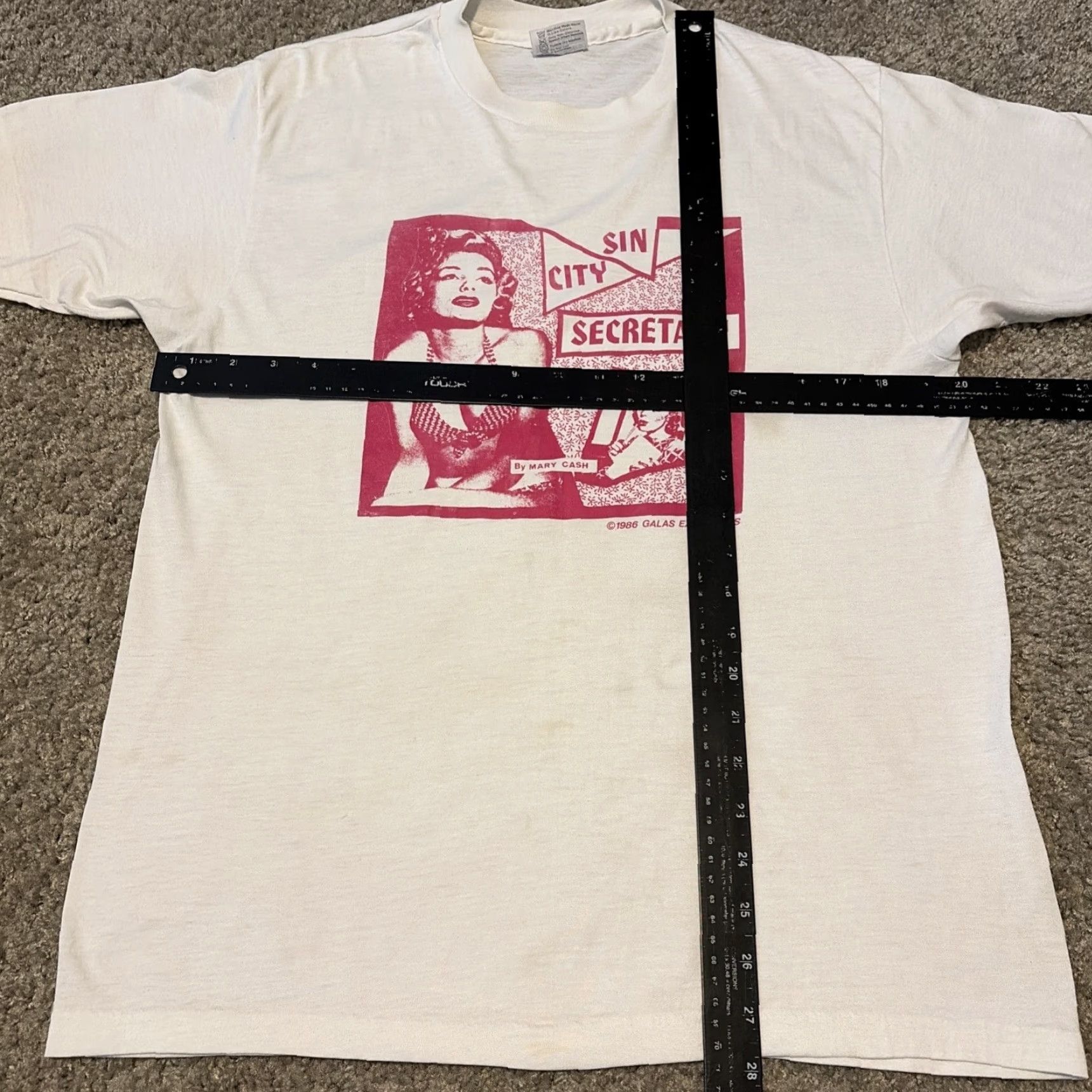 Hanes VINTAGE 1986 Galas Exoticards Sin City Secretary Mary Cash Exot ic Raunchy Art T-Shirt Hanes White XL Unisex Adults Marie Mens Shirt Size US XL / EU 56 / 4 - 7 Thumbnail