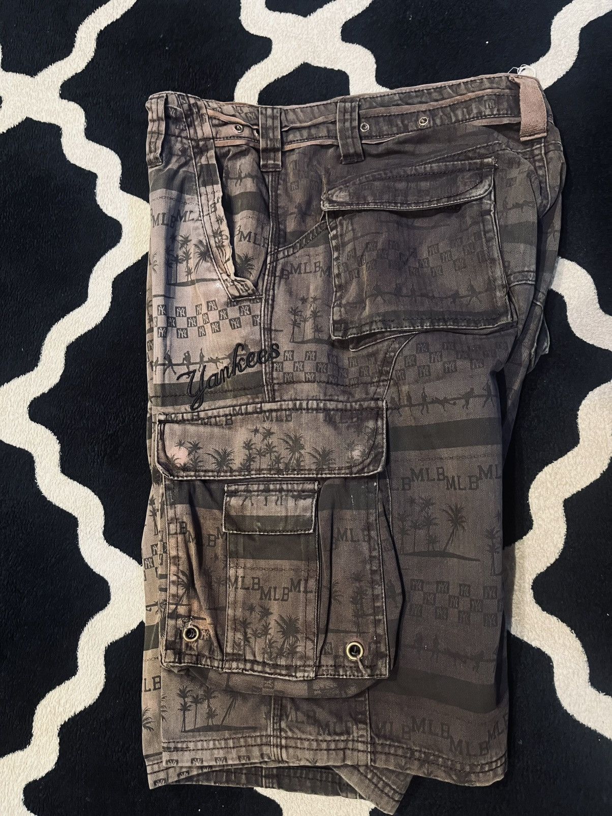 Vintage Faded MLB Yankees Cargo Shorts Brown Vintage Size US 32 / EU 48 - 8 Thumbnail