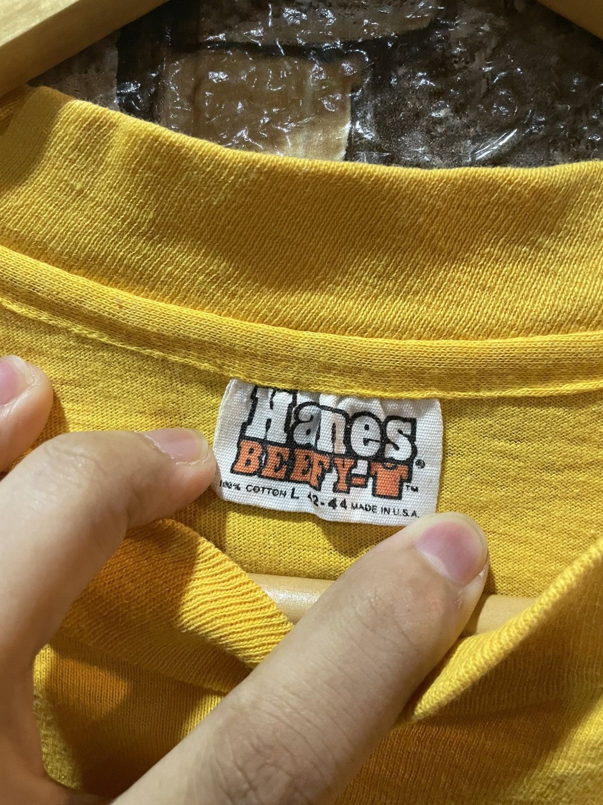 Hanes Vintage 80s Volcano suns Size US M / EU 48-50 / 2 - 3 Thumbnail