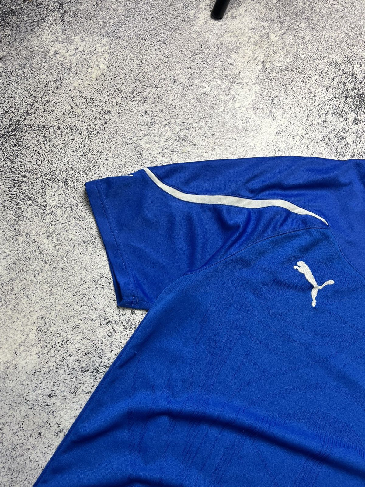 Puma ITALY 2010 2011 HOME FOOTBALL SHIRT SOCCER JERSEY PUMA Size US M / EU 48-50 / 2 - 6 Thumbnail