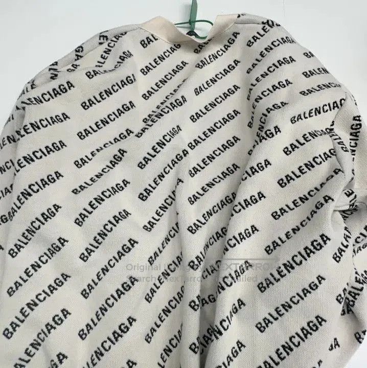 Balenciaga Balenciaga SS23 Logo Knit Cardigan for Men. Size US M / EU 48-50 / 2 - 4 Thumbnail