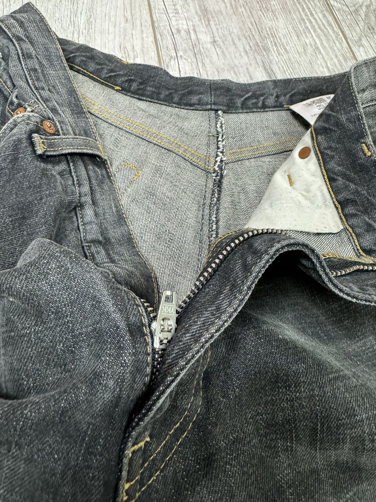 Designer GUCCI RARE VINTAGE JEANS 90S MADE IN ITALY 🇮🇹 Size US 34 / EU 50 - 23 Thumbnail
