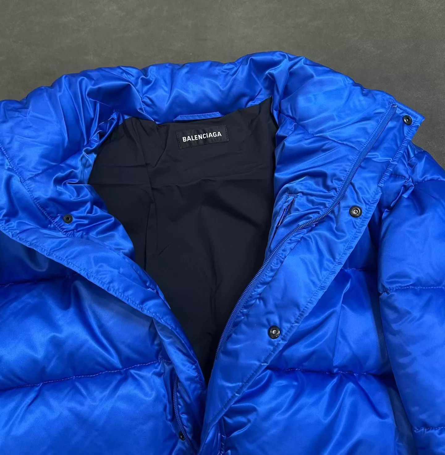 Balenciaga Balenciaga Pinched Shoulder Puffer Blue Men's 46 Size US S / EU 44-46 / 1 - 3 Thumbnail