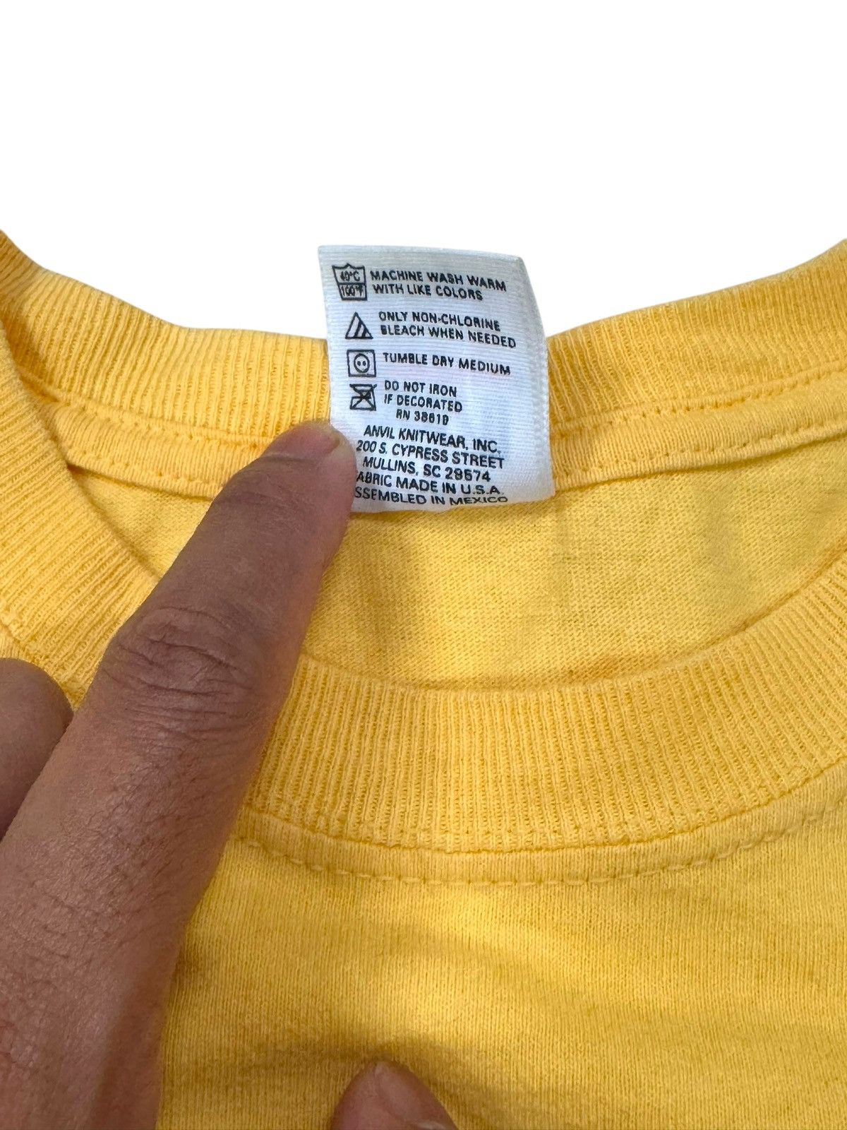 Anvil VINTAGE 90s-Y2K BAD BRAINS HARDCORE PUNK BAND YELLOWISH TEE Size US XS / EU 42 / 0 - 5 Thumbnail