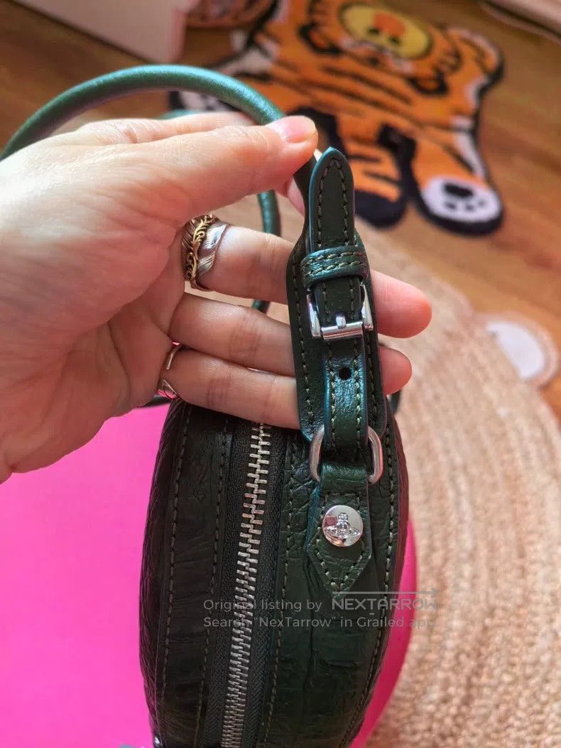 Vivienne Westwood Vivienne Westwood size os Main Line Crocodile Pattern Heart Size ONE SIZE - 6 Thumbnail