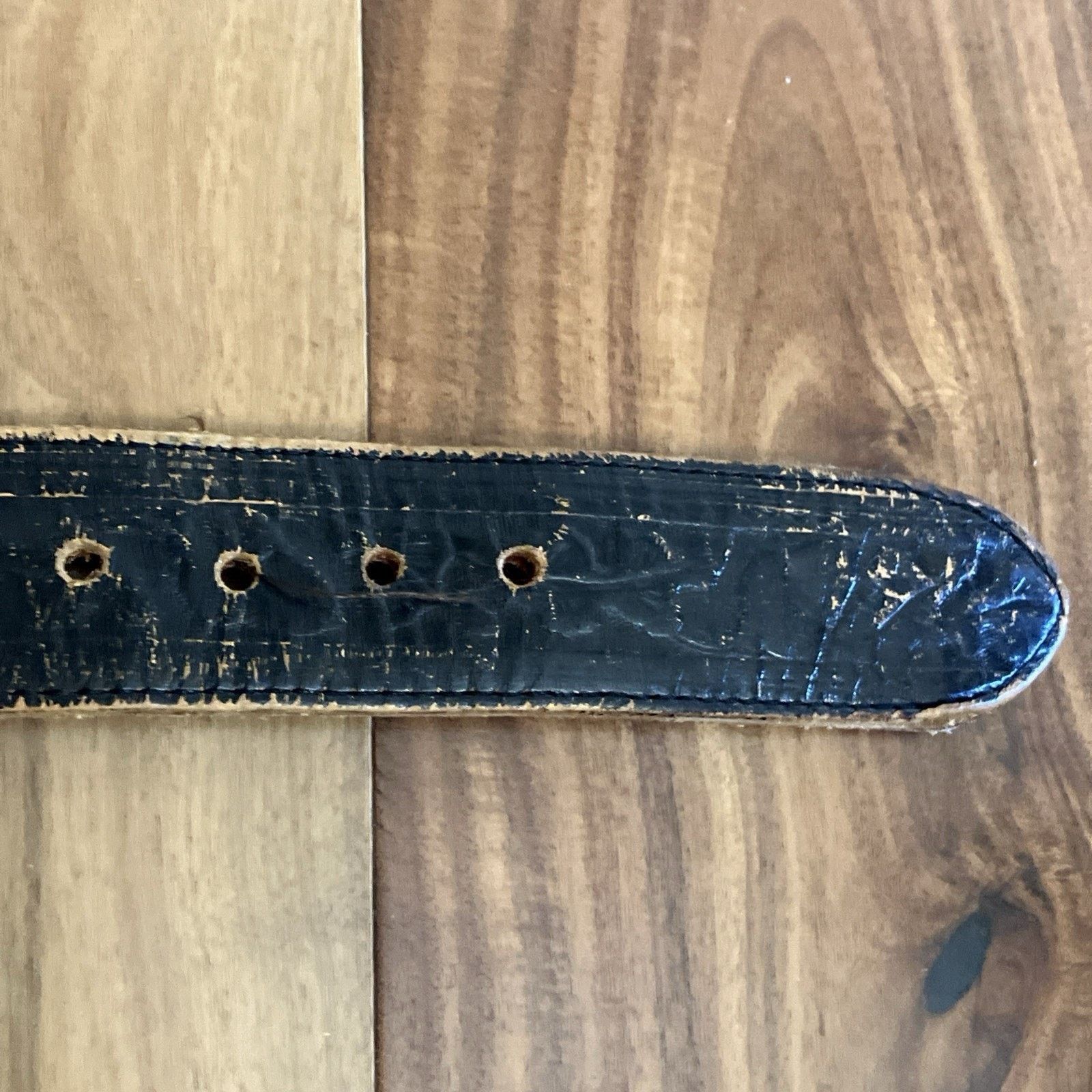 Other International Harvester Tractor 1970s Leather Belt & Buckle Size ONE SIZE - 11 Thumbnail