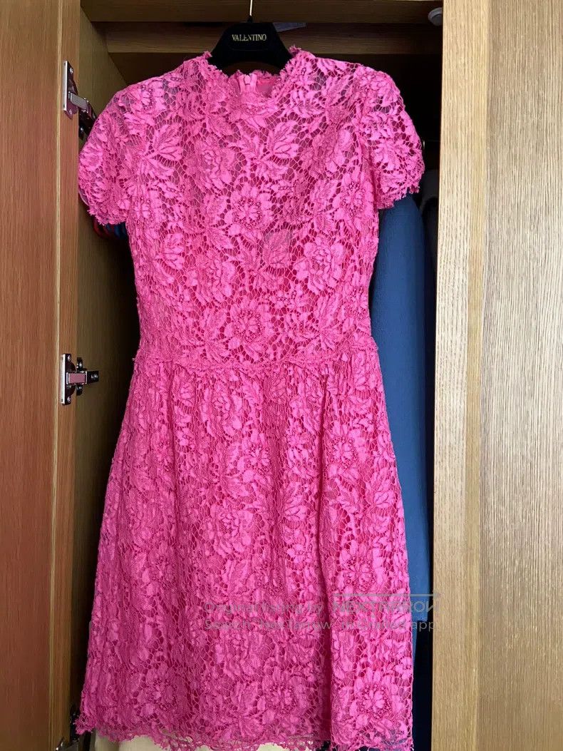 Valentino Valentino Lace dress Size S / US 4 / IT 40 - 2 Thumbnail
