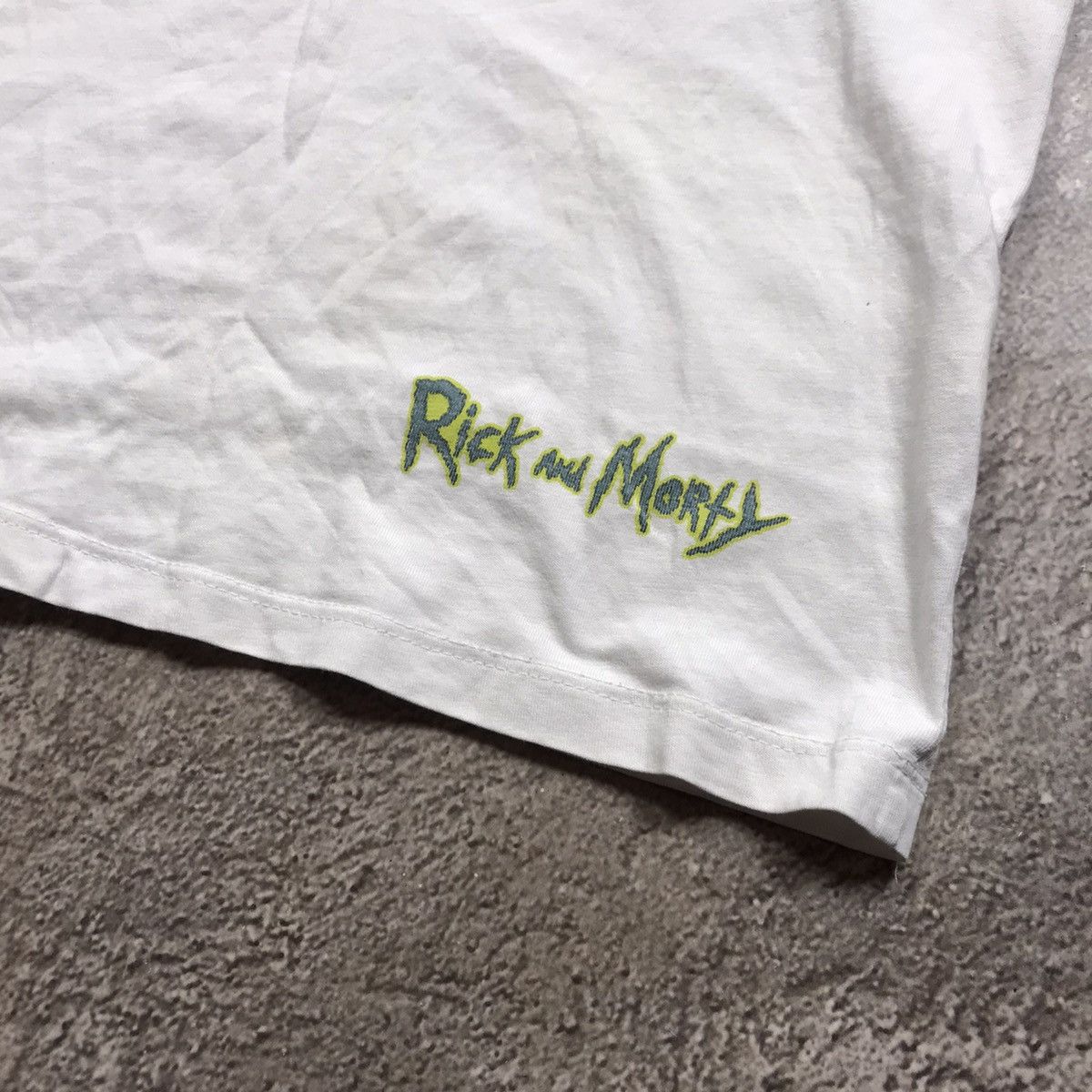 Vintage Vintage Y2K Rick and Morty Graphic Tank Top Skate Worn In XS Size US XS / EU 42 / 0 - 4 Thumbnail