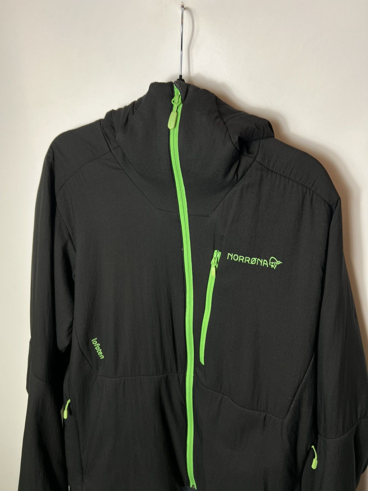 Norrona Outdoor Norrona Lofoten Alpha Jacket Hooded Insulated Jacket Size US L / EU 52-54 / 3 - 2 Thumbnail