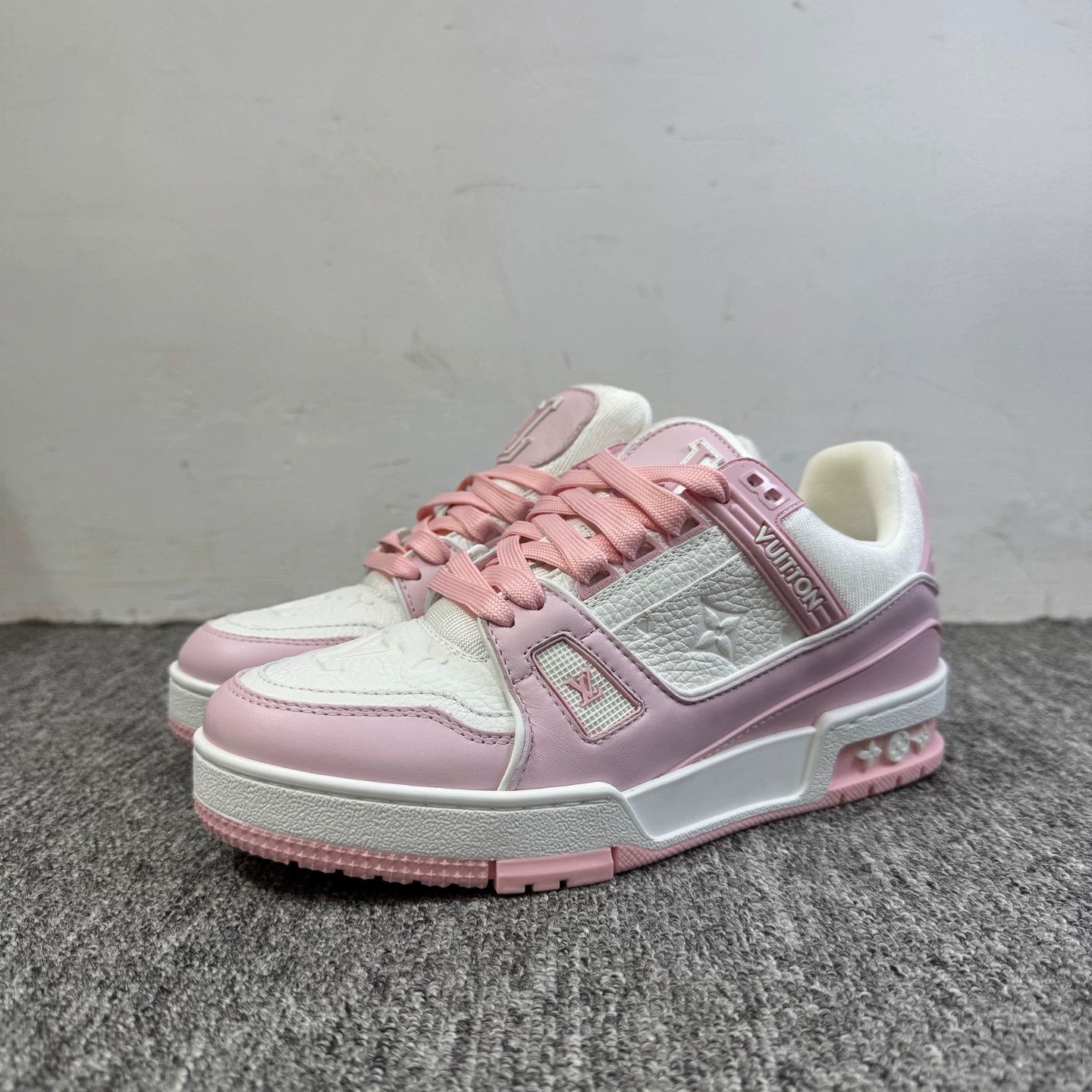 Louis Vuitton Louis Vuitton embossed pink trainer Size 37.5 new Size US 7 / IT 37 - 1 Thumbnail