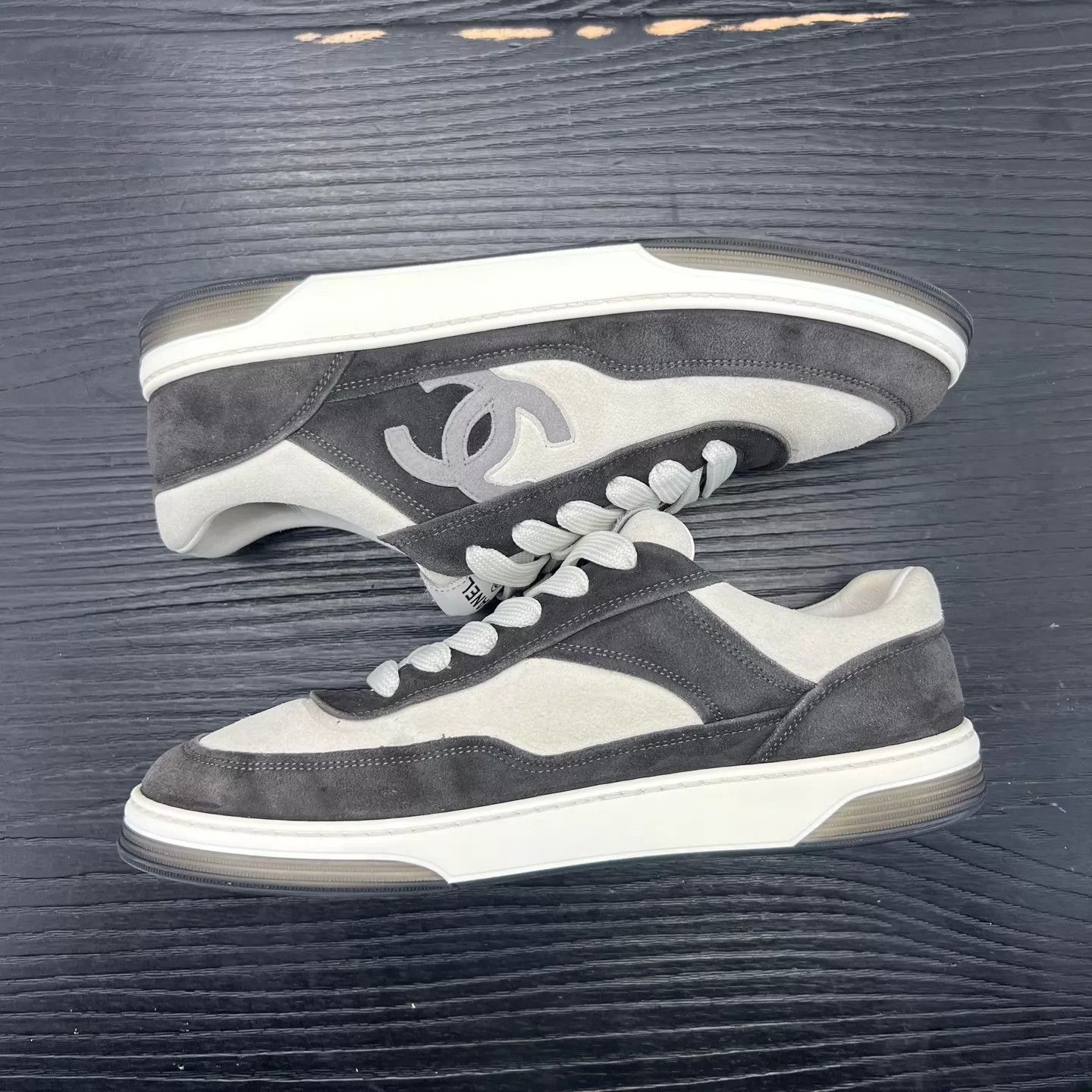 Chanel Chanel 23P Women's Black/White/Gray Low-Top Sneakers 40 Size US 9.5 / IT 39.5 - 4 Thumbnail