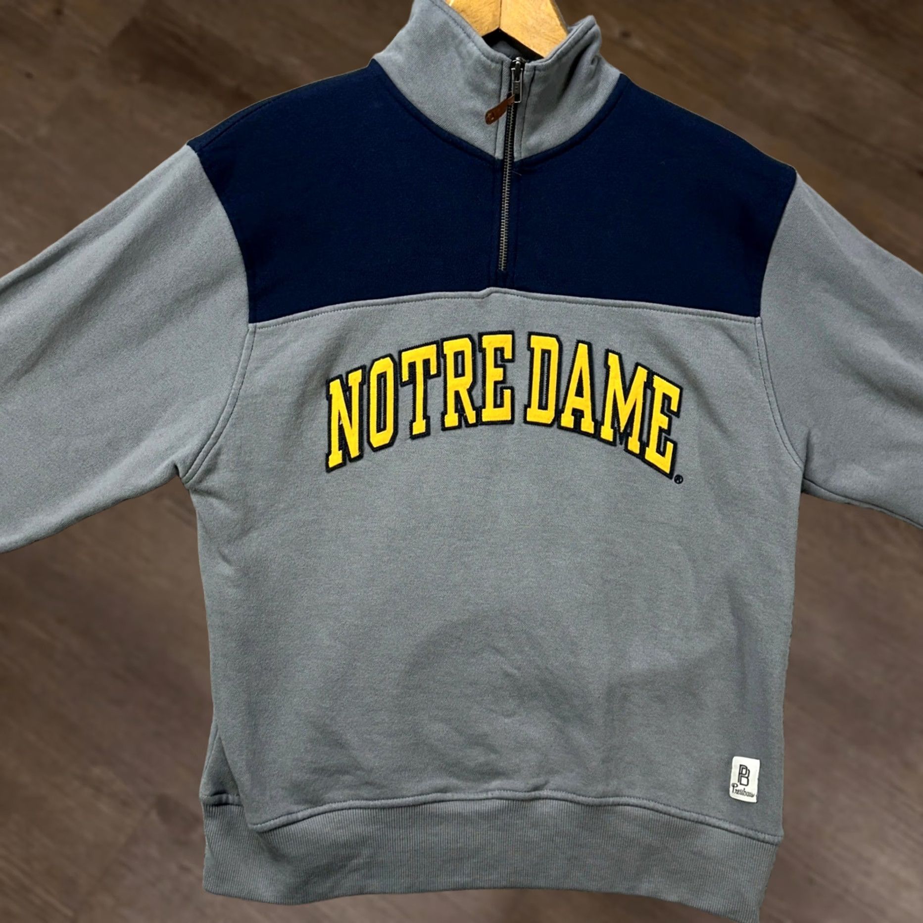 Vintage Notre Dame Fighting Irish Quarter Zip Pullover Sweatshirt Mens Medium Gray Blue Pressbox Zip Mock Neck Logo 1/4 Zip Graphic Print Size US M / EU 48-50 / 2 - 1 Thumbnail