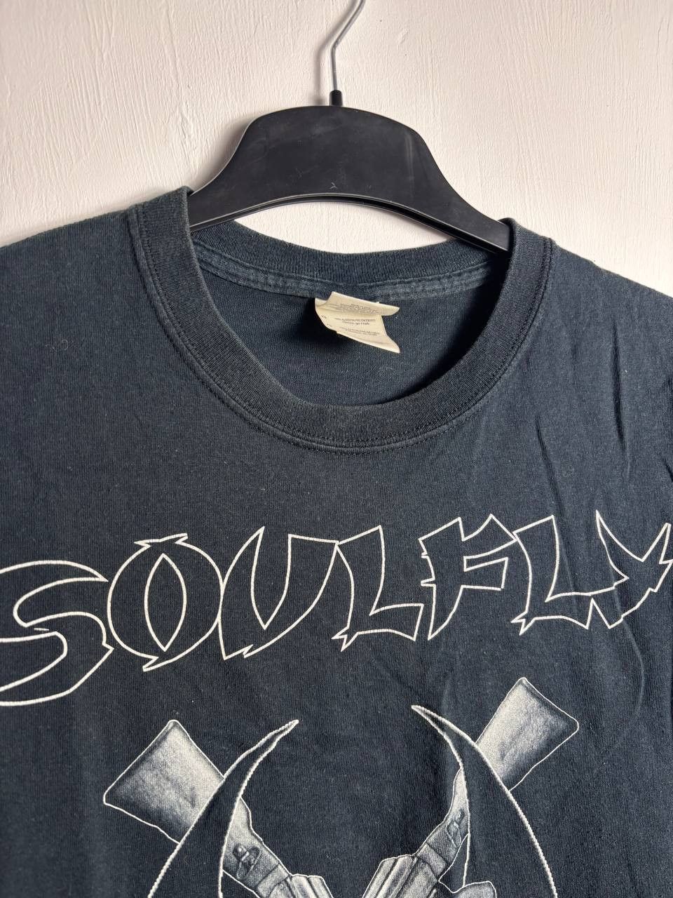 Band Tees Soulfly RARE Vintage AK-47 Blood Fire War Heaven T-Shirt Tee Size US L / EU 52-54 / 3 - 3 Thumbnail