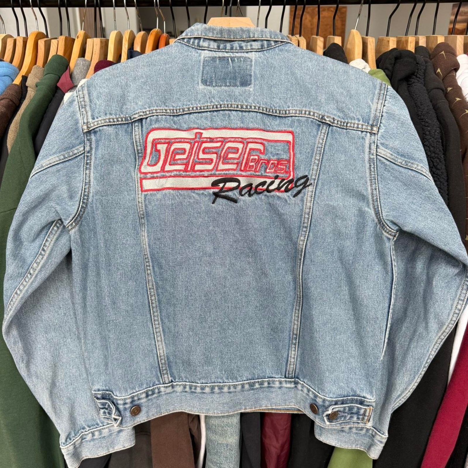 Levi's Vintage 2004 Levi's Standard Deneim Trucker Jacket Racing Size US S / EU 44-46 / 1 - 2 Thumbnail