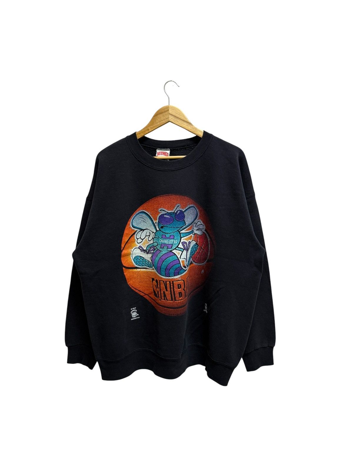 Nutmeg Vintage 90s Nutmeg Mill CharlotteHornets Crewneck Sweatshirt Size US XXL / EU 58 / 5 - 1 Thumbnail