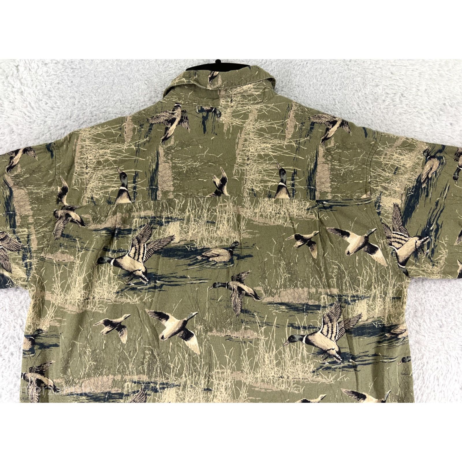 Vintage Field & Stream Shirt Mens Medium Green Goose Grass Silk Hawaiian Button Up Size US M / EU 48-50 / 2 - 4 Thumbnail