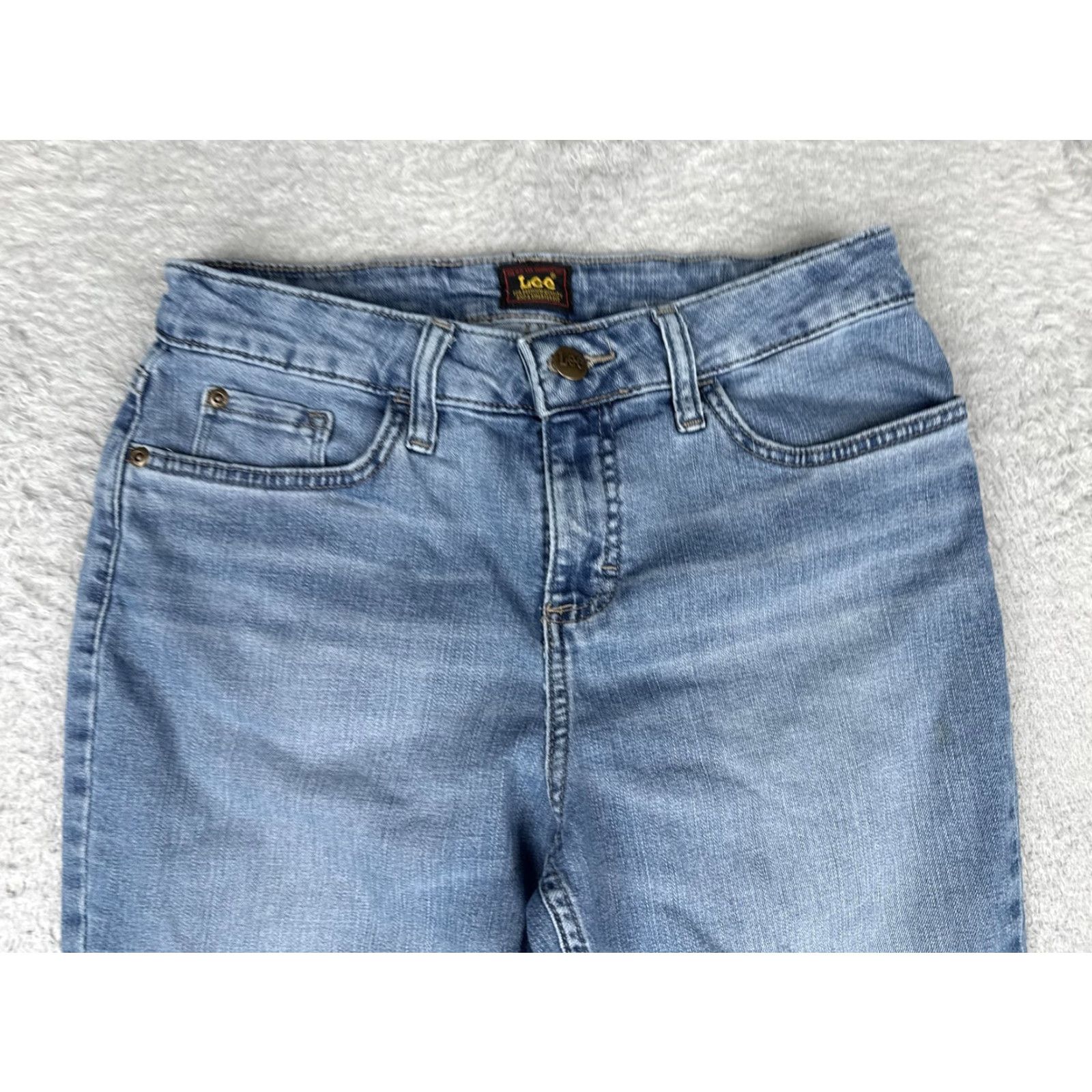 Lee Lee Capri Jeans Womens 8M Blue Med Wash Mid Rise Stretch Crop Denim 26x21 Jeans Womens Capris 90s Mens? Size 30" / US 8 / IT 44 - 4 Thumbnail
