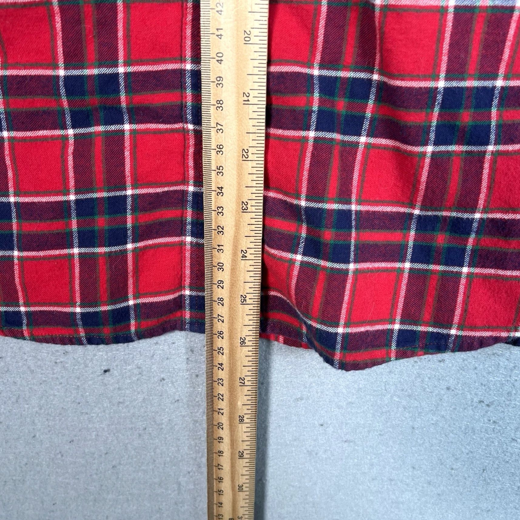 Vineyard Vines Vineyard Vines Plaid Flannel Button Up Shirt Womens 8 Red Long Sleeve Cotton Size M / US 6-8 / IT 42-44 - 3 Thumbnail