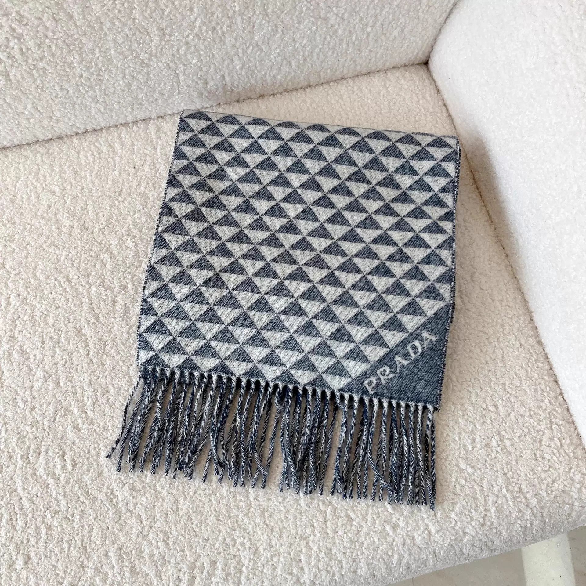 Prada Prada Gray Fringe Wool Scarf Size ONE SIZE - 2 Thumbnail
