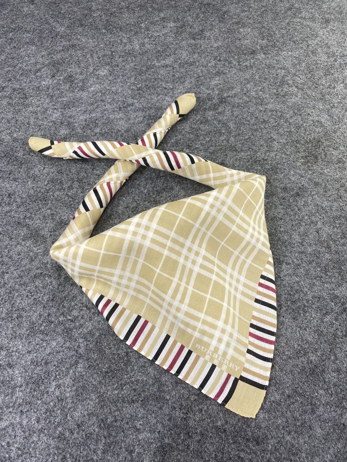 Burberry × Vintage Burberry Handkerchief / Bandana / Neckerchief- B015 Size ONE SIZE - 2 Thumbnail