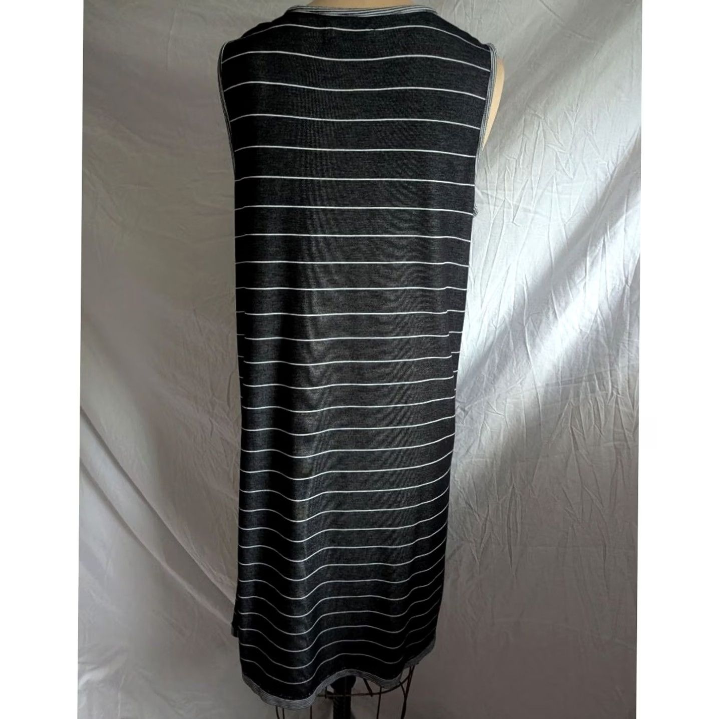 Lands' End Lands End Black White Striped Sleeveless Tank Dress Knee Length Casual Women M Size M / US 6-8 / IT 42-44 - 3 Thumbnail