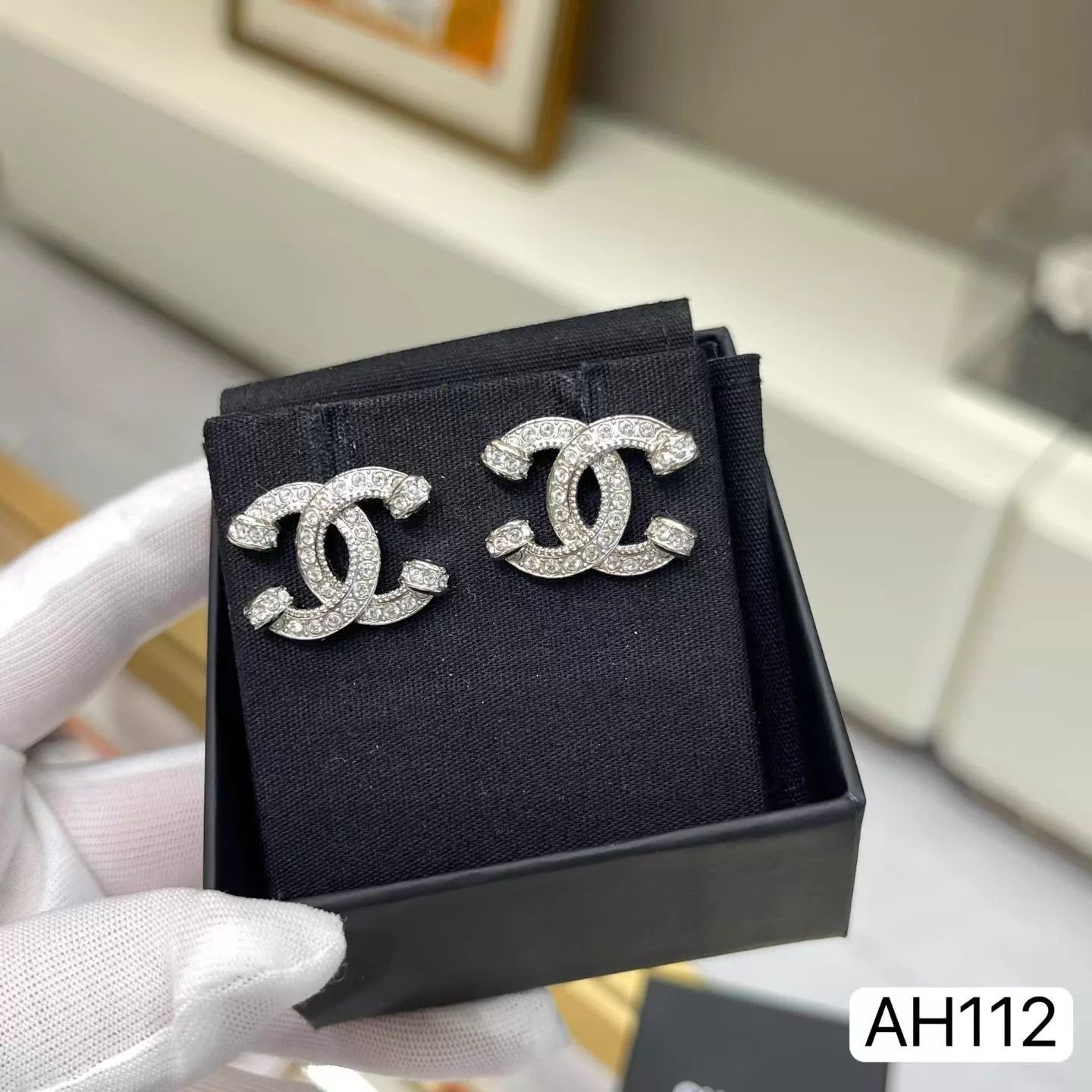 Chanel CHANEL 23P CC Crystal Stud Earrings Mint With Box Size ONE SIZE - 4 Thumbnail