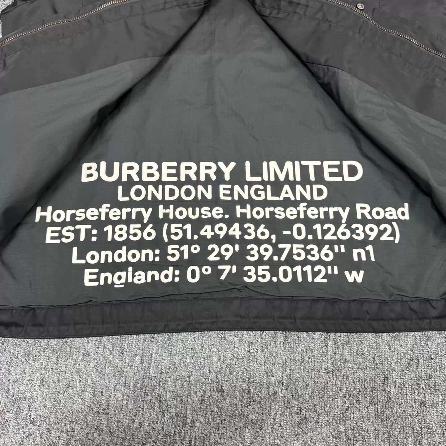Burberry Burberry Nylon Padded Logo Print Jacket XL Size US XL / EU 56 / 4 - 6 Thumbnail