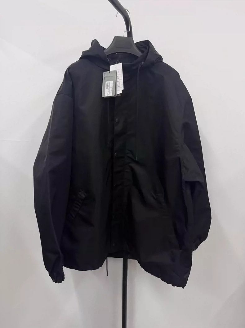 Balenciaga Balenciaga Masking paper series logo hooded jacket assault Size US S / EU 44-46 / 1 - 2 Thumbnail